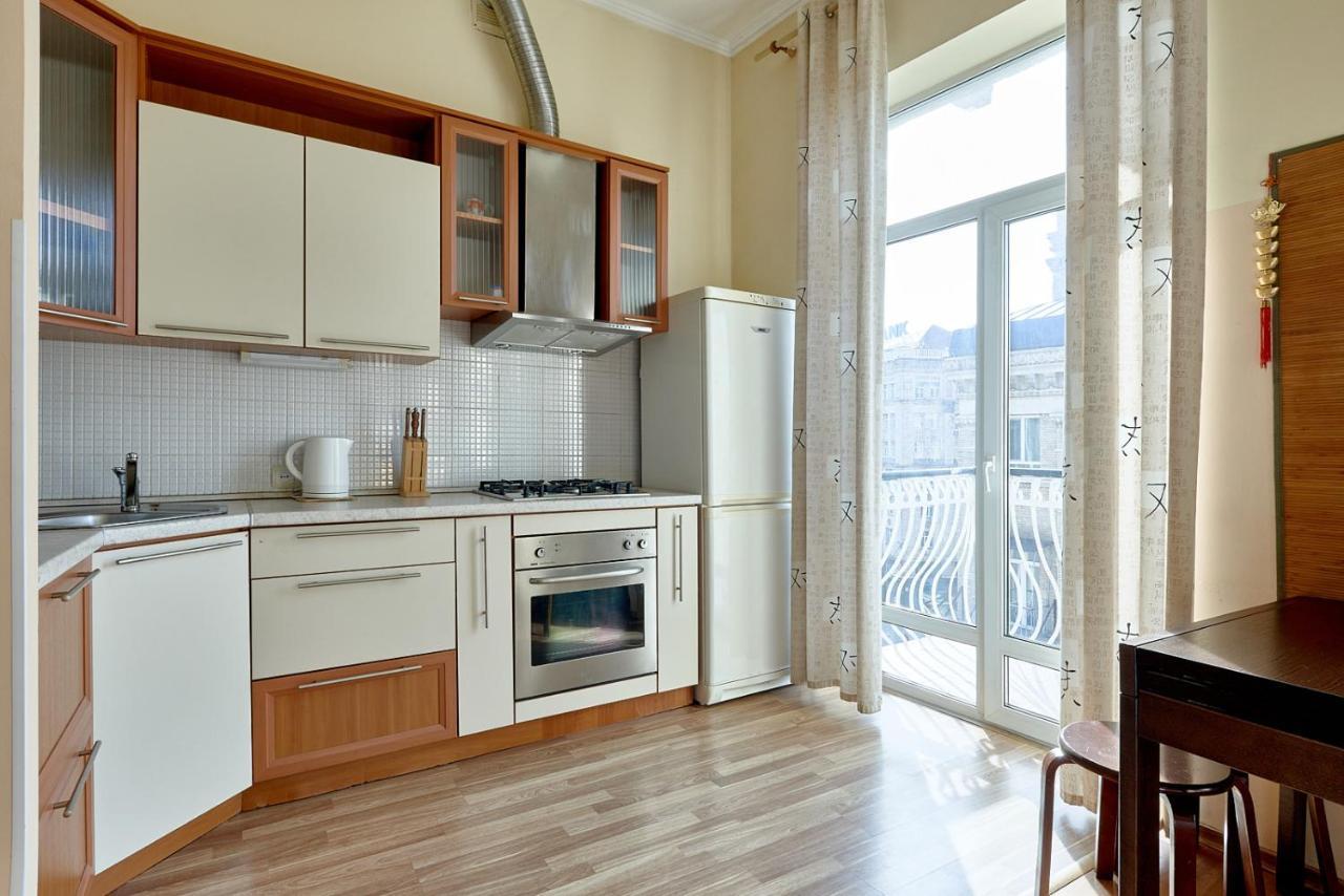 Студія З Видом На Майдан Незалежності Kyiv Exterior photo